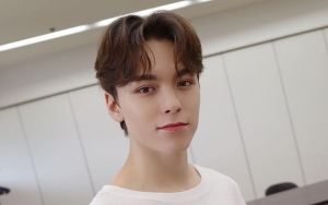 Sederet Pesona Vernon SEVENTEEN Yang Sempat Tak Pede Jalani Pemotretan Produk Kecantikan