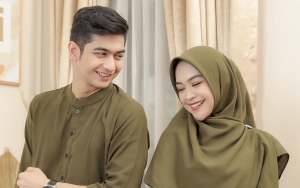 Sang Kakak Bungkam Saat Ditanya Tentang Baju Pengantin Ria Ricis, Pilih Bocorkan 2 Hal Ini