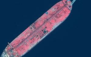 Kapal Tanker FSO Safer yang 'Membusuk' dan Terbengkalai Sejak 2015 Ancam 8 Juta Warga Yaman