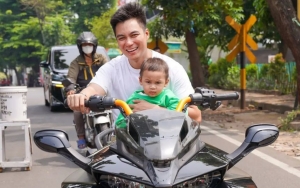 Kiano Kecup Sayang Adik, Ramai Didoakan Tak Tiru 'Kesombongan' Baim Wong