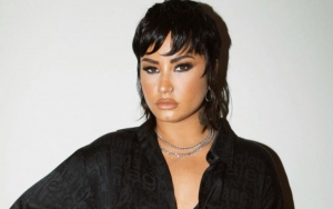 Fans Cibir Style Demi Lovato Saat Jalan Bareng Paris Hilton Beda Jauh, Disebut Gendut dan Berantakan