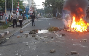 Soroti Aksi 'Smackdown' Oknum Polisi, DPR Minta Polri Ingatkan Protap Penanganan Aksi Demonstrasi