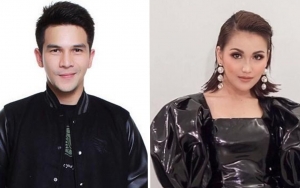 Bagian Dagunya Dielus Jonathan Frizzy, Netizen Khawatirkan Ayu Ting Ting Kena Bully