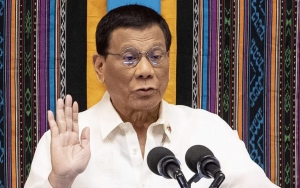 Presiden Filipina Siap Pimpin Program Suntik Diam-Diam Kaum Anti Vaksin COVID-19