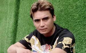 Perubahan Charly dari Dulu ke Sekarang Jadi Perbincangan, Dipuji Pangling dan Makin Tampan