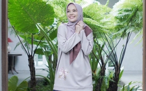 Dewi Sandra Ogah Sedih Lagi Saat Ditanya Soal Momongan, Ternyata Ini Penyebabnya