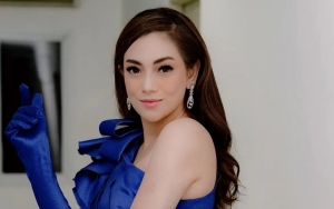 Celine Evangelista Terciduk Kamera Tengah Nangis Sambil Tersenyum, Gara-gara Masalah Rumah Tangga? 
