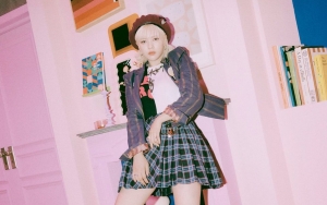 TWICE Bawakan Lagu Baru di Anniversary Ke-6, Jeongyeon Langsung Kuruskan Badan?