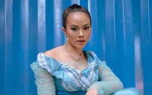 Dapat Giliran Terpampang di Times Square, Yura Yunita Optimis Suara Perempuan Bakal Makin Didengar