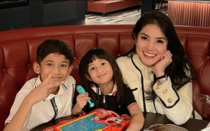 Spontan Nangis Saat Mantan Suami Bertemu Anak-anak, Nindy Ayunda Beber Penyebabnya