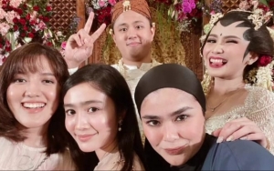 Ashila Zee Resmi Menikah, Mantan Personel Blink Minus Sosok Ini Reuni di Pelaminan