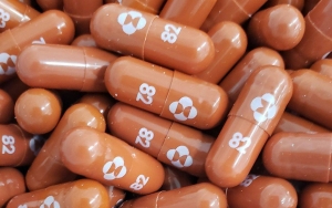 Antisipasi Ledakan COVID-19, Menkes Sebut Obat Molnupiravir Ditarget Masuk RI Akhir 2021