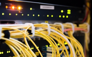 Sejumlah Perusahaan Besar Khawatirkan Pusat Data Imbas Air Kian Langka di Negara Barat 