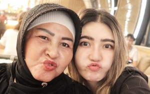 Takut Kehilangan Orangtua, Via Vallen Diam-Diam Sering Cek Perut Mama Papanya Saat Tidur