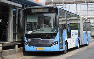 Polisi Bantah Sopir Jadi Tersangka Kecelakaan Maut TransJakarta, Proses Dramatis Evakuasi Disorot