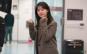 Kim Ji Won Diduga Tinggalkan Agensi, Ini Kata Salt Entertainment