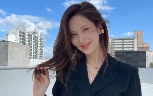 Gaya Sporty Ala Seohyun SNSD Kendarai Mobil Mewah Dipuji, Caption Foto Bikin Baper