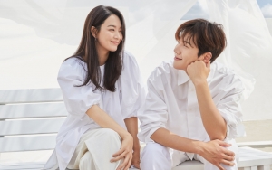 Shin Min A Tetap Tak Unfollow Kim Seon Ho, Bukti Berikan Dukungan?