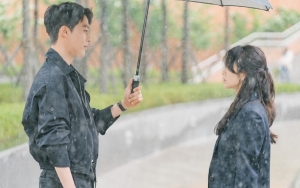 Jang Ki Yong dan Song Hye Kyo Nyaris Ciuman di Poster Baru 'Now, We Are Breaking Up'