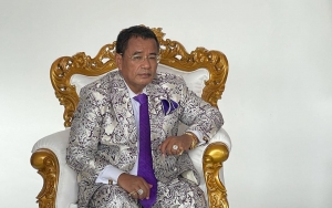 Hotman Paris Mendadak Posting Lantunan Ayat Suci Alquran, Ramai Didoakan Mualaf