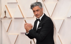Taika Waititi Bakal Sutradarai 'Tower of Terror' Disney yang Diproduseri Scarlett Johansson