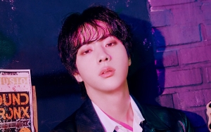 Jin BTS Pulang Kerja Naik Sepeda, Ketemu Sosok Tak Terduga
