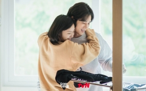 Ahn Bo Hyun Buka-Bukaan Soal Adegan Ranjang Bareng Kim Go Eun di 'Yumi's Cells'