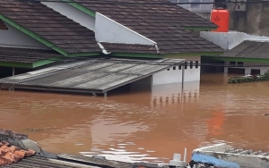 Sisa Banjir Rob Di Jakarta Utara Masih Disedot, Jalan RE Martadinata Ditutup Sementara