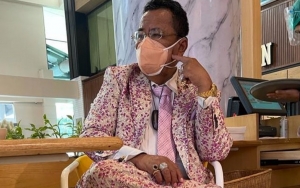 Terkenal Sebagai Pengacara, Hotman Paris Bikin Ngakak Saat Edit Foto Dirinya Jadi Pedagang Kaki Lima