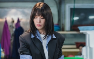 Adegan Eun Ji A Pink Dicium Cewek di 'Work Later, Drink Now' Mendadak Jadi Sorotan