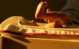 Embrio Bayi Tertukar Hingga Lahirkan Anak yang 'Salah', Pasangan Ini Gugat Klinik di AS