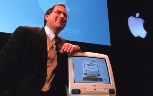 Komputer Jadul Apple Buatan Tangan Steve Jobs Dilelang, Terjual dengan Harga Segini