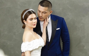 Bahagianya Miller Khan Resmi Menikah, Farina Rebecca Tampil Anggun Pakai Kebaya