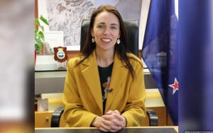 PM Jacinda Ardern Beri Reaksi Tak Terduga Diinterupsi Sang Putri Saat Asyik Livestream Facebook