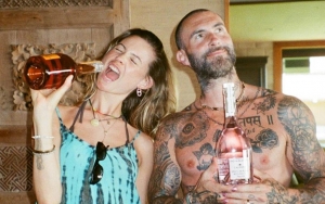 Buka-Bukaan, Behati Prinsloo Akui Ingin Punya Lima Anak Dengan Adam Levine