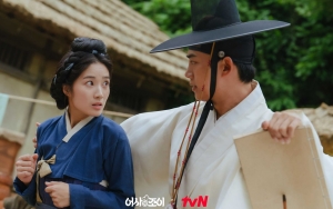 Tak Sopan Pada Taecyeon 2PM, Kim Hye Yoon 'Ditegur' Sutradara 'Secret Royal Inspector Joy'