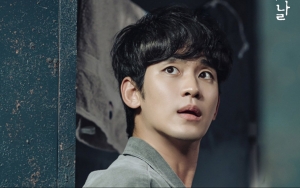 Emosi Kompleks Kim Soo Hyun Saat Ketemu Sosok Misterius Dipuji Tim 'One Ordinary Day' Habis-habisan