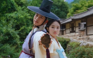 Kim Hye Yoon Agresif Cium Bibir Taecyeon, 'Secret Royal Inspector Joy' Raih Rating Tinggi