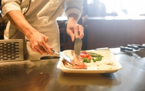 Bikin Rugi, Restoran All You Can Eat Larang Pria Ini Datang Lagi Karena Makan Terlalu Banyak