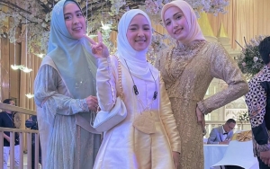 Gegara Ada Nissa Sabyan, Unggahan Foto Adelia Pasha Bareng April Jasmine Panen Komentar Negatif