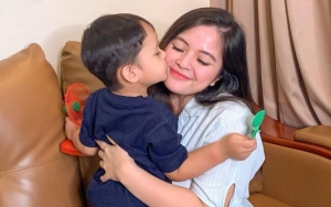 Tasya Kamila Duet Lagu Bahasa Inggris Bareng Anak, Ekspresi Arrasya Dipuji Bikin Gemas