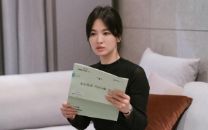 Akting Menangis Song Hye Kyo Sampai Gemetar di 'Now, We Are Breaking Up' Jadi Sorotan