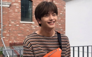 Sungjae BTOB Bahagia Terima Kartu Nama 'Squid Game', Ekspresi Mupeng Bikin Ngakak
