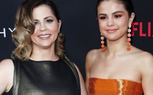Hampir Tak Tertolong, Ibunda Selena Gomez Akui Beruntung Selamat Dari Infeksi Pneumonia Parah