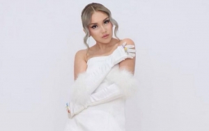 Ayu Ting Ting Super Cantik Ganti Warna Rambut Mirip Idol K-Pop, Haters Kok Sewot?