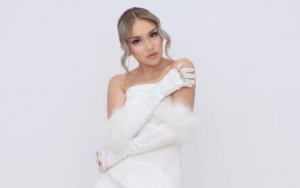 Ayu Ting Ting Sabet Piala di Anugerah Dangdut Indonesia, Komentar 'Minder' Ivan Gunawan Bikin Salfok