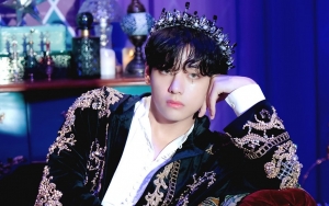 Mobil yang Dipegang V BTS Saat 'Konser Lampu Merah' Kini Laris Ditawar