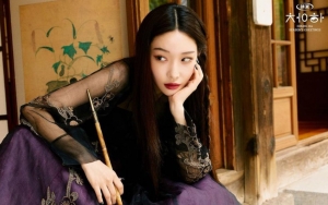 Wajah Terlihat Beda Banget, Kim Chungha Dicurigai Oplas