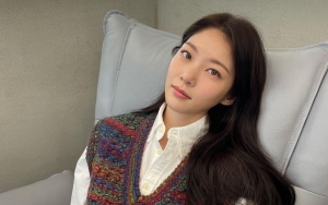 Blue Dragon Film Awards 2021: 8 Potret Cantik Gong Seung Yeon, Peraih Piala Aktris Pendatang Baru