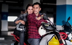 Donna Agnesia Sering Sakit Diduga Pertanda Hamil, Begini Respons Darius Sinathrya 